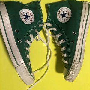 Chuck Taylor All Stars women’s